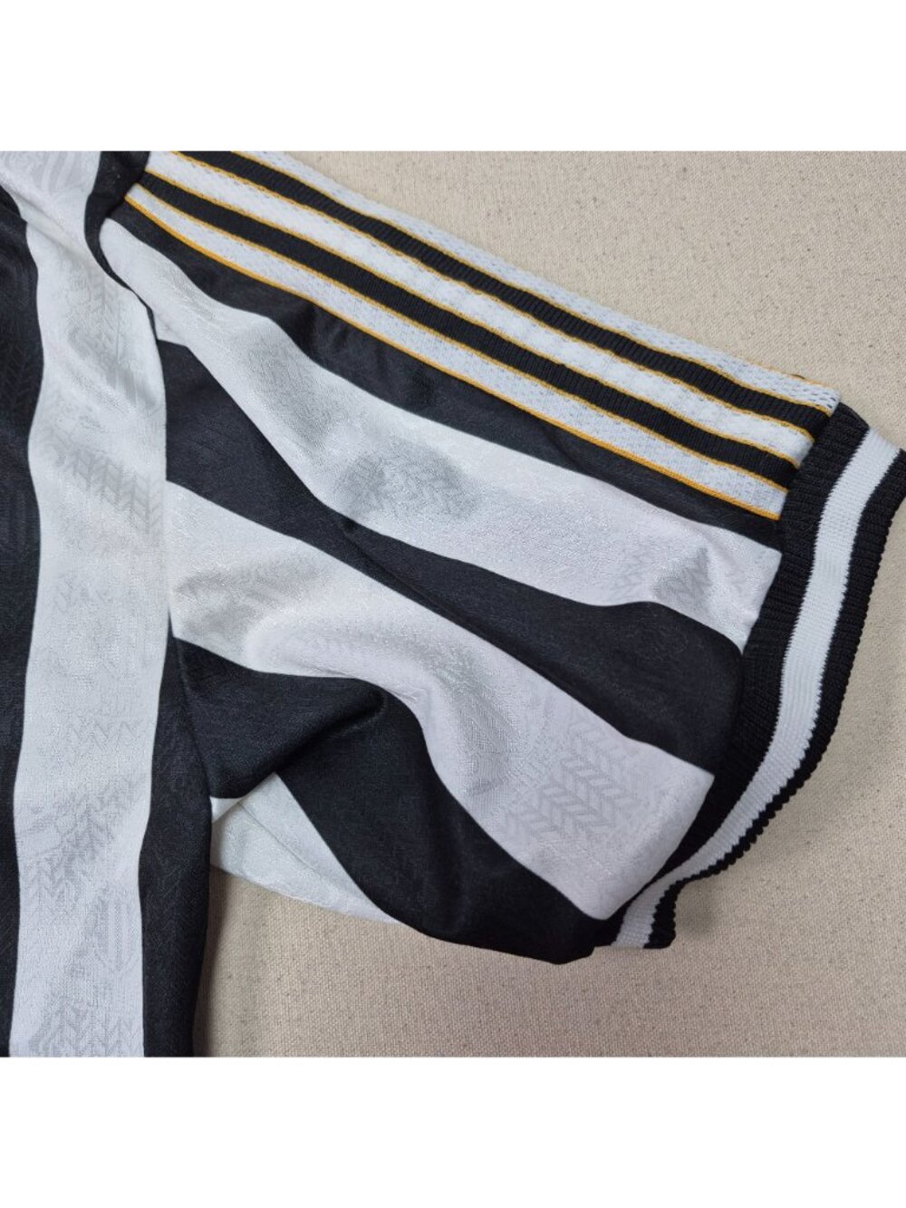 Adidas Newcastle United Home Jersey 97/98 Short Sleeve Sz XL AUTHENTIC VINTAGE!! - Picture 6 of 6